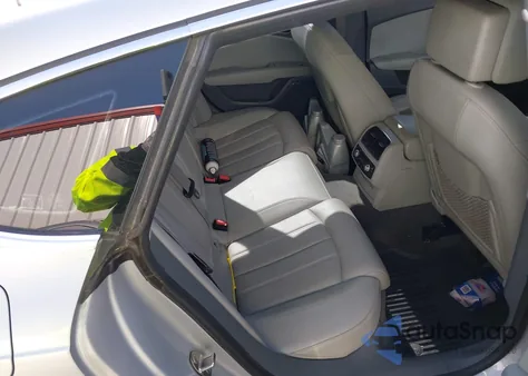 2015 Audi A7 3.0T Premium Plus z USA, uszkodzony, nr VIN WAU2GAFC3FN047513